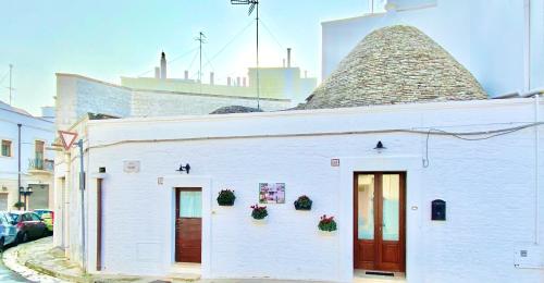  Suite Trullo with Bathtub