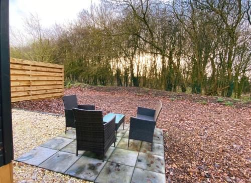 Squirrel Lodge at Owlet Hideaway - with Hot Tub, Near York