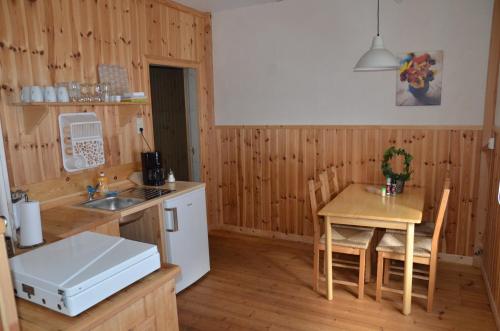 ห้องครัว, B&B Camp Ängra (B&B Camp Angra) in คอร์สโครเกน