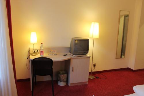 Hotel Topas - image 12