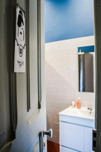 Most Art Boutique Hostel - image 7
