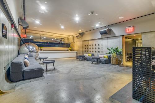 Nightclub, Hotel Alameda High Line in Chelsea