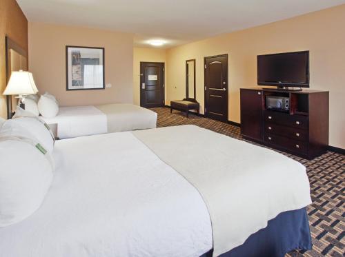 Holiday Inn Arlington Northeast