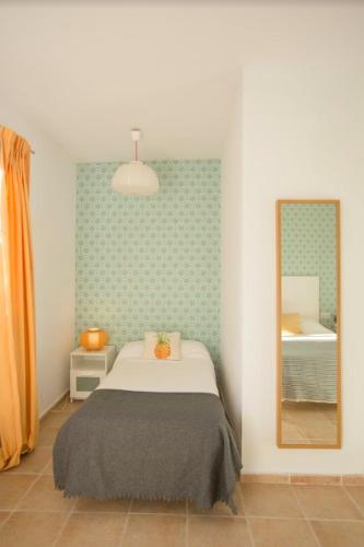 Triple Room with Terrace image 3
