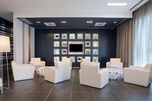 Előcsarnok, Holiday Inn Milan Nord Zara By IHG in Cinisello Balsamo