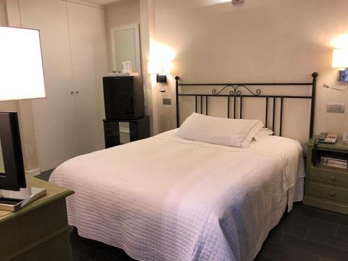 Hotel Ferro di Cavallo - image 6