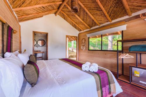 239146386 Hotel Kawa Mountain Retreat