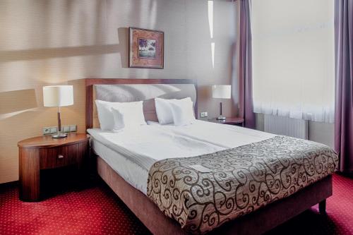 1 queen bed