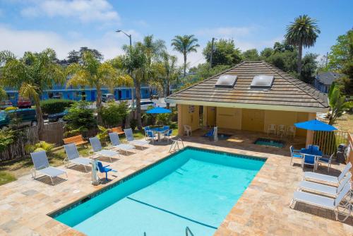 Swimming pool, Hotel Solares in Santa Cruz (CA)