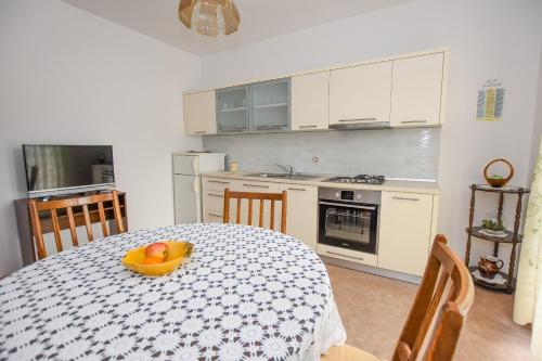 Apts Luce - family friendly & parking
