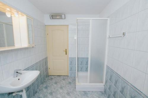 Apartment Mastrinka 11283a - image 4