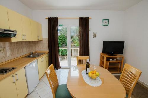 Apartment Mastrinka 11283d - image 4
