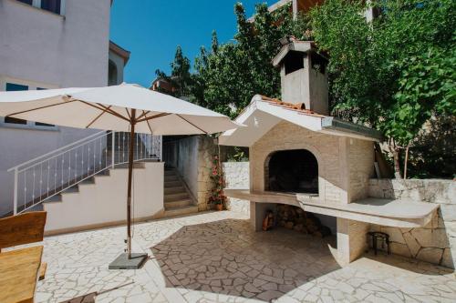 Apartments with a parking space Mastrinka Ciovo - 11283 - image 9
