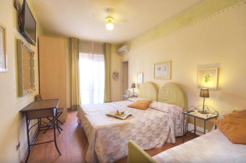 Triple Room image 5