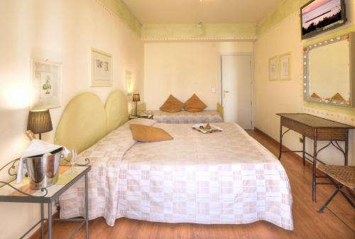 Triple Room image 4