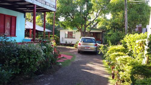 Shades Cottage Guesthouse