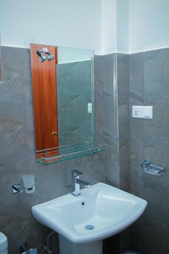 Apartment with Balcony image 3