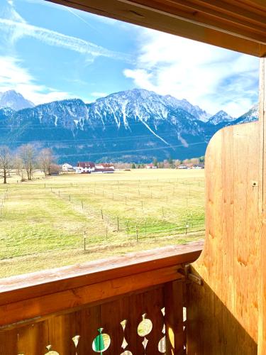 Apartment with Mountain View