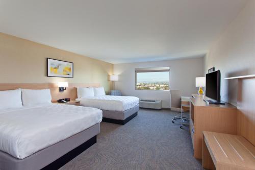 Holiday Inn Los Angeles - LAX Airport, an IHG Hotel - image 10