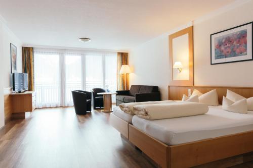 Hotel Weisseespitze - image 14