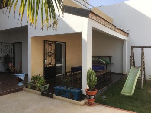 גינה, SALY - Villa Kage 6 chambres -Clim-Wifi-Eau chaude-Billard-Babyfoot-Ping pong-Canal - ELECTRICITE NO in סאלי