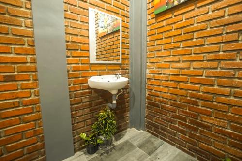 Bathroom, The Backyard House near Rumah Sakit Umum Tabanan