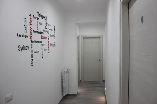 Roman Sunrise Rooms - image 14