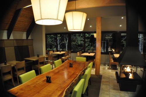 ห้องอาหาร, Hotel Le Francis in นิว ริชมอนด์ (ควิเบก)