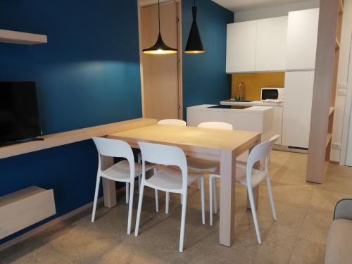Deluxe Apartment room in Milan Residence