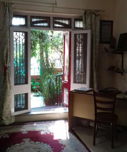 "Nain's Kunj" A Traveller's Home