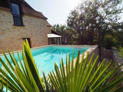 Peldbaseins, Magnifique Villa de prestige, piscine chauffée (Magnifique Villa de prestige, piscine chauffee) in Marnac