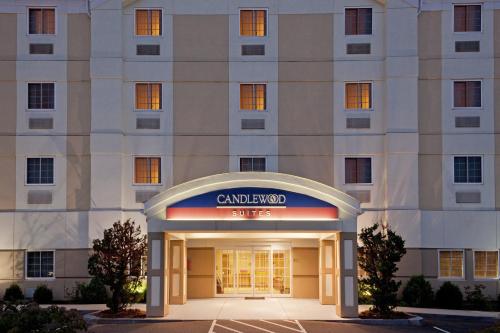 Candlewood Suites-West Springfield an IHG Hotel - image 5