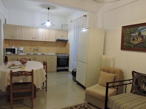 Spiri's House-Deluxe Apartment in Kalabaka-Meteora