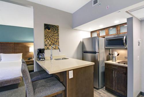 Staybridge Suites Toronto - Vaughan South, an IHG Hotel