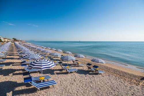  Villaggio Turistico Le Mimose in Porto SantʼElpidio