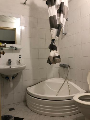 Gutsa Artists Mini-Hotel – Tbilisi, MA