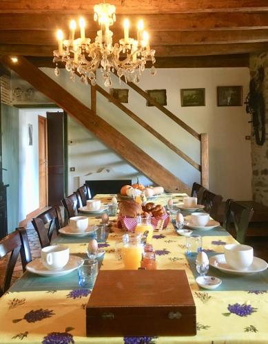 Food and beverages, Domaine Le Rianon in Nouzerines