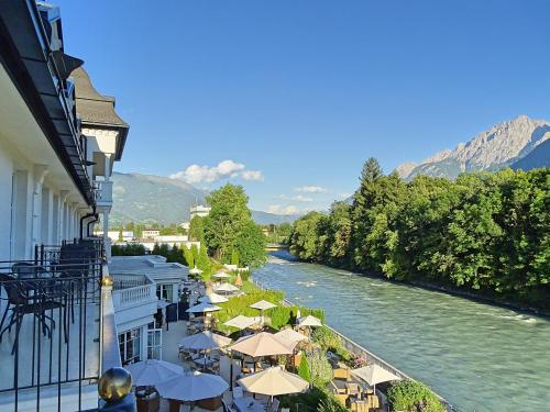 Suite Royal con balcón y vistas al río y a las montañas