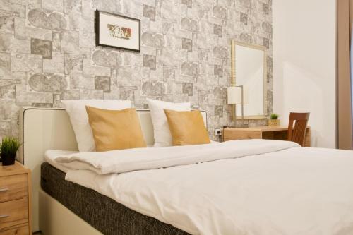 Premium Apartments by Hi5 - Elegant Suites Budapest