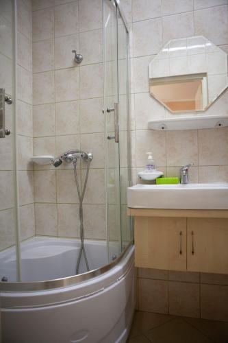 ห้องน้ำ, Rozsadomb Apartman in ซาลาคารอส