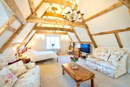 Swafield Hall - image 9