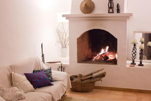 Can Bordes casa rustica y confortable en el emporda in Vilamacolum