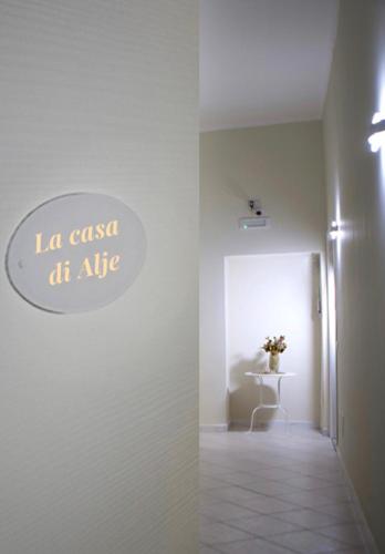 La casa di Alje, Naples