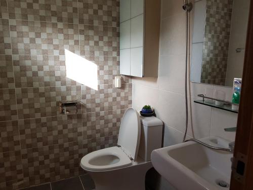 Double Room with Private Bathroom image 3