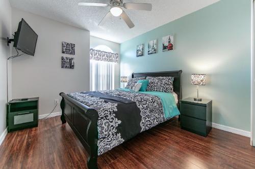 Mickey's Lake Villa 2
