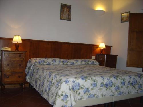 Economy Double or Twin Room image 5