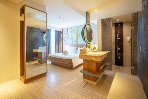 room detail thumbnail 0