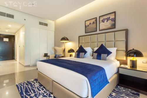 Staycae Majestine - image 3