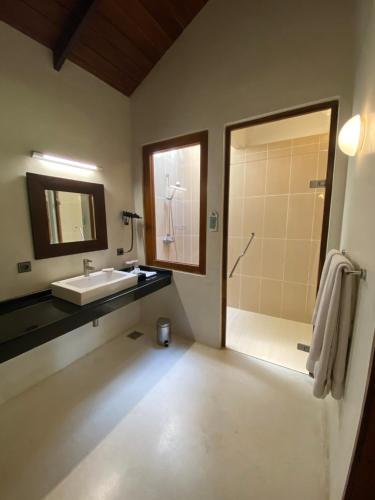Weligama Bay Resort