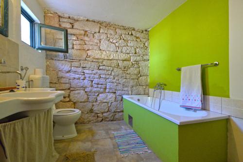 Vannas istaba, Kornati Robinzon House in Žut